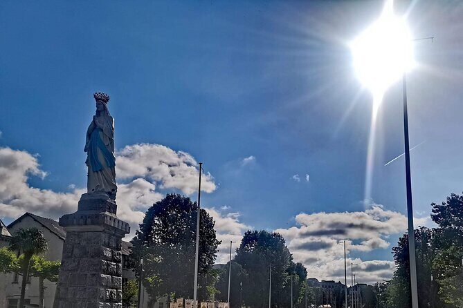 The Story of Lourdes Walking Tour IN ENGLISH - A Detailed Look at the Tour: What to Expect