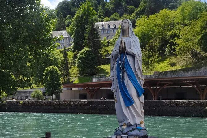 The Story of Lourdes Walking Tour IN ENGLISH - The Sum Up