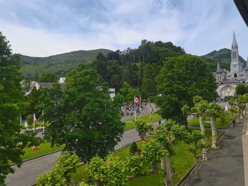 The Story of Lourdes Walking Tour in English - Accessibility and Meeting Point