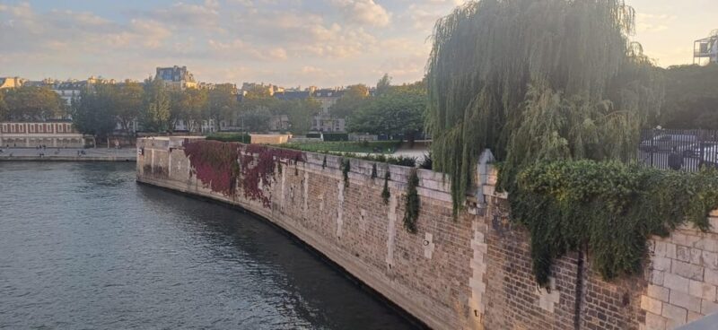 The Treasure of Saint-Louis: Île De La Cité & Saint-Louis - Ask Away