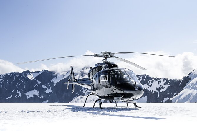The Ultimate Milford Sound Experience by Helicopter From Queenstown - What to Bring and Wear