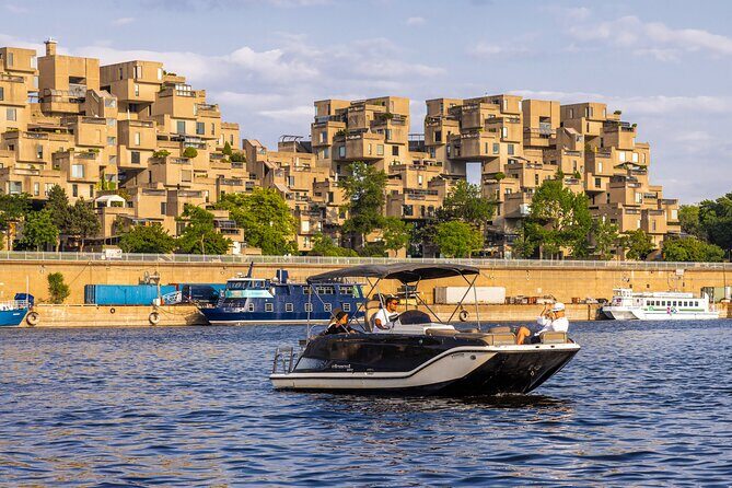 The Ultimate Montreal Boat Tour Fall Colors Apéro Edition - An In-Depth Look at the Experience