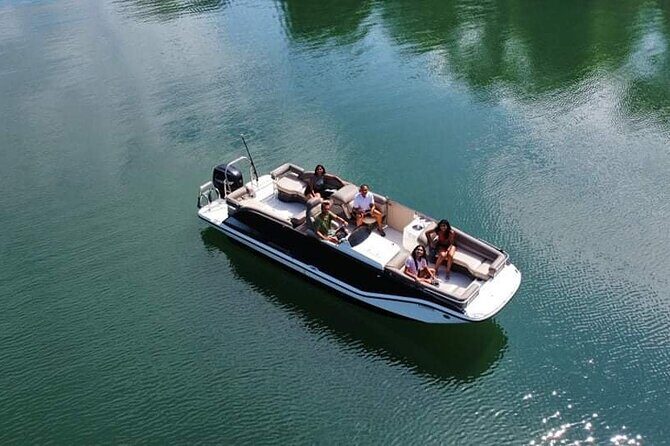 The Ultimate Montreal Boat Tour Fall Colors Apéro Edition - FAQ