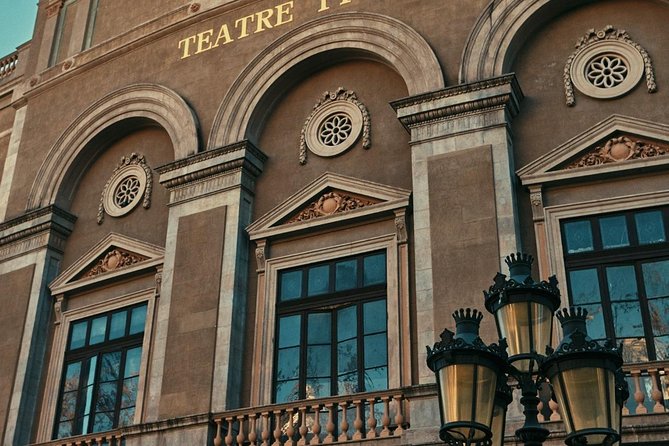 The Ultimate Old Town Tour in Barcelona - Dive Into Boqueria Market