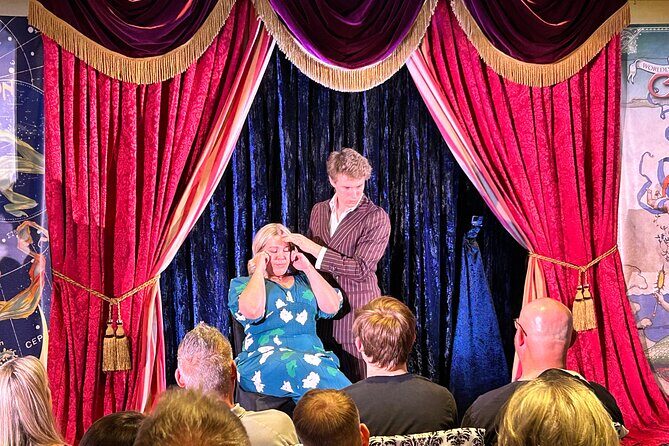 The UP-CLOSE Magic Experience! Downtown Phoenix - Who Will Love This Tour?