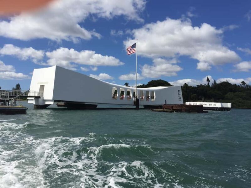 The USS Arizona Memorial & The "Mighty MO" #1 Limousine Tour - Key Points