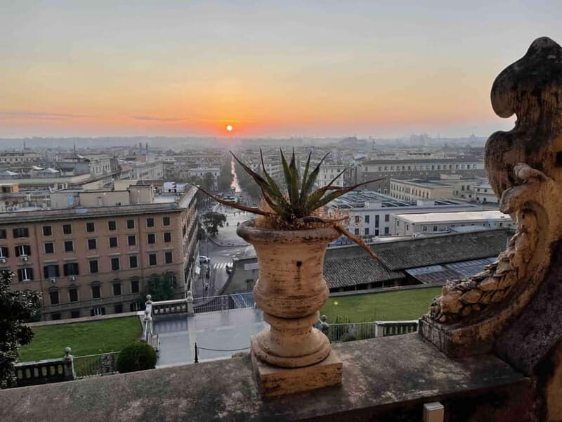 The Vatican Unveiled: A VIP Tour of Art, Faith, and Legacy - Practical Tips