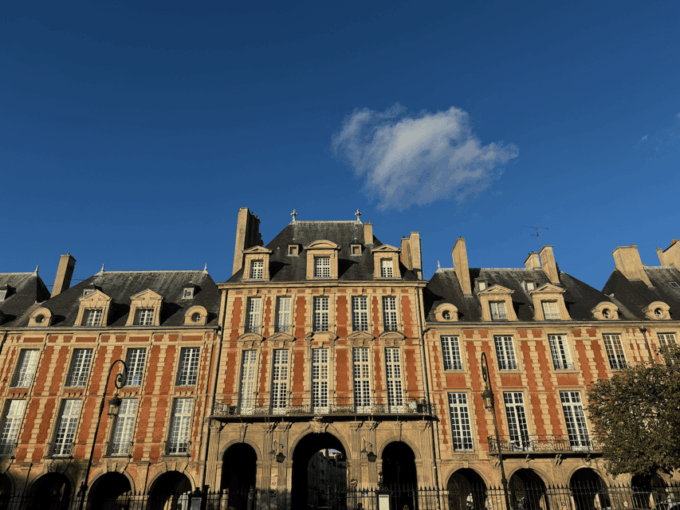 The Vibrant City Center. Le Marais. - Practical Information and Recommendations
