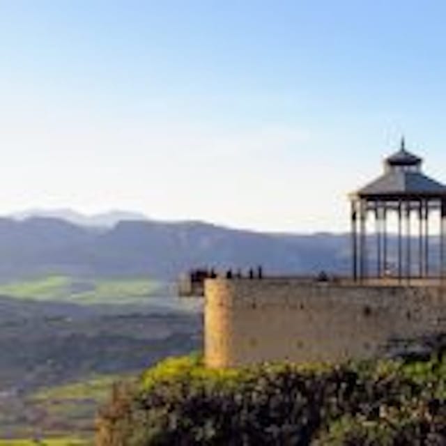 The Villages of Andalusia: Full-Day Trip From Seville - Savoring Traditional Andalusian and Moroccan Cuisine