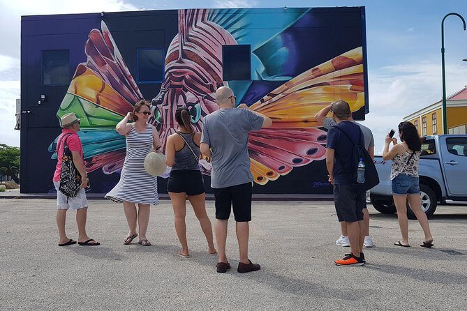 The Whole Story Tour of San Nicolas in Aruba - Key Points