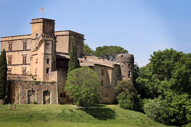 The wines of the Luberon, the Château de Lourmarin & Bastide du Laval olive oil - Who Will Love This Tour?