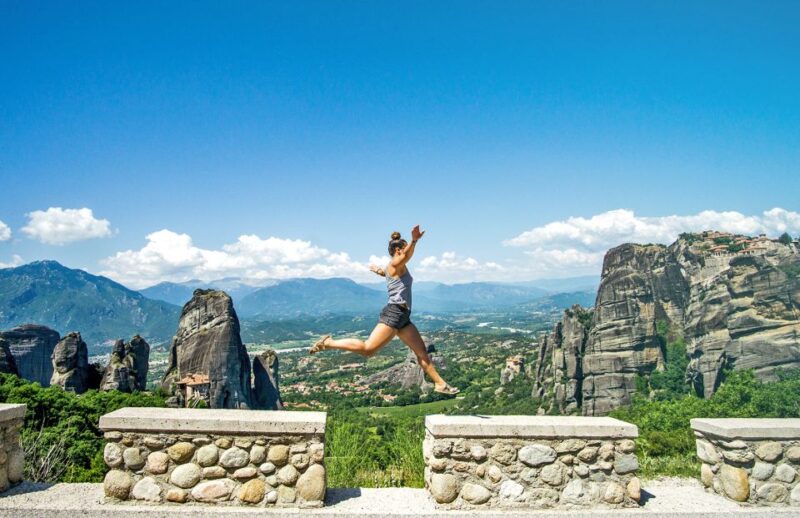 Thessaloniki: Full-Day Bus Trip to Meteora - Dress Code and Mobility