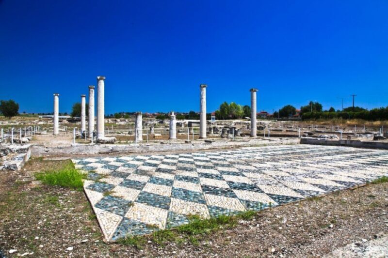 Thessaloniki:Journey Through Ancient Vergina to Sacred Veria - An In-Depth Look at the Tour Experience