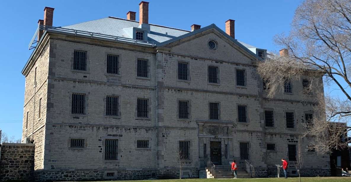 Three Rivers Self-Guided Walking Tour & Scavenger Hunt - Key Points