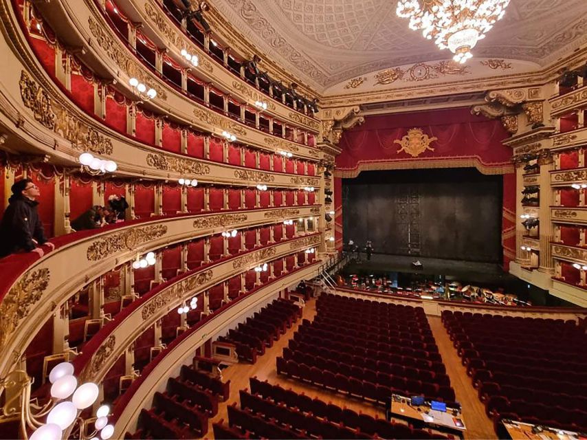 Thrilling La Scala Tour - Craftsmanship and Dedication at La Scala