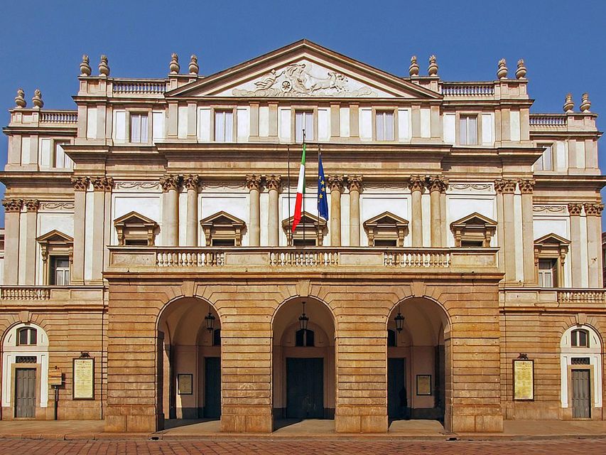 Thrilling La Scala Tour - Exclusive Access to La Scalas Grandeur