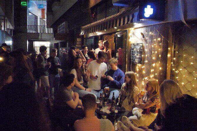 Thursday & Friday Night Pub Crawl for Professionals in Athens - FAQs