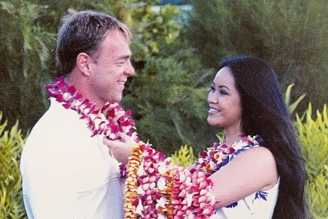 Ti Leaf Airport Lei Greeting (Maui, Kahului Airport, OGG) - Tips for a Memorable Greeting