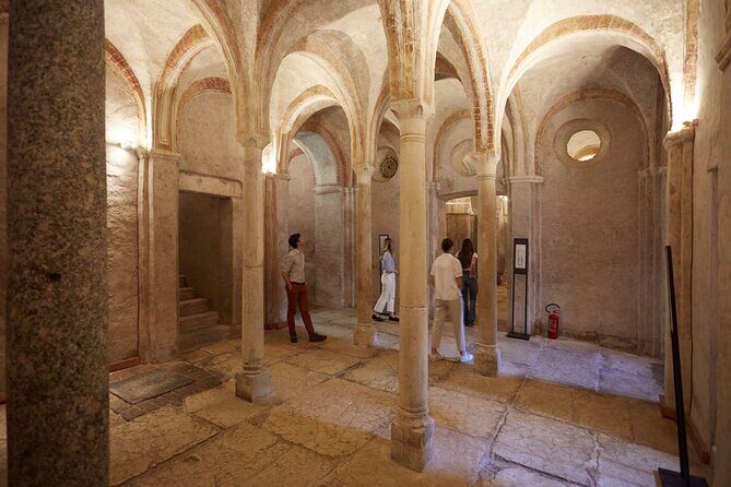 Ticket Pinacoteca Ambrosiana + Cripta San Sepolcro, Milan - Who Will Love This Tour?