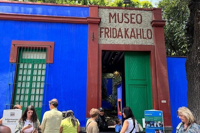 Tickets to Frida Kahlo Museum 2025 and traditional drink - Exploring the Frida Kahlo Museum Tour: An Honest Look