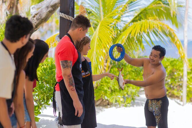Tikinxic Barefoot Fish Guided Cookout Experience in Cozumel - The Sum Up