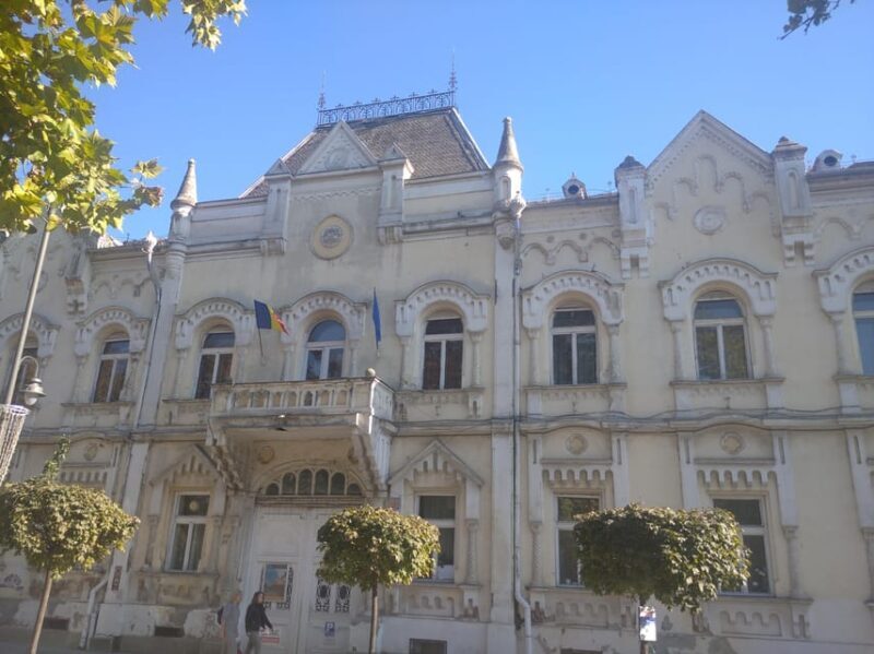 Timisoara: Oradea and Arad Downtown Dream Tour - Introduction