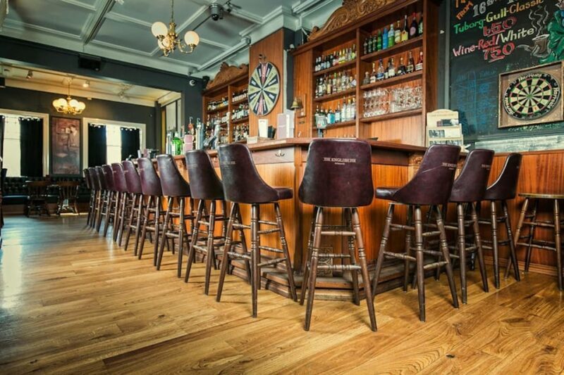 Tipsy in Reykjavik: Drink with a Viking (Food, Beer, Music) - Authenticity and Unique Features