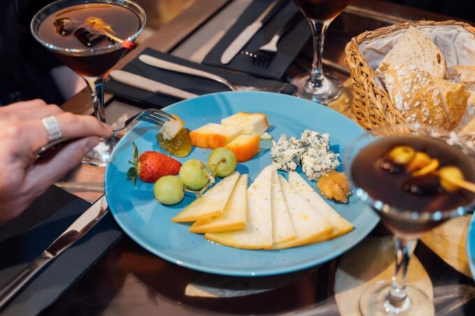 Tipsy Tapas Food Tour With Drinks and Food - Exploring Madrids Vibrant Foodie Scene