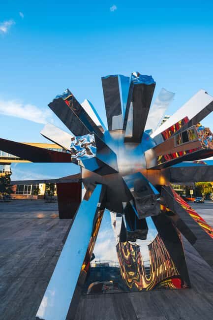 Tirana: City Tour with Photographer (book a day in advance!) - What to Expect from the Tirana City Tour with Photographer