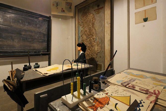 Tirana food & communism sites - 1 day - A Full Day of History, Architecture, and Food in Tirana