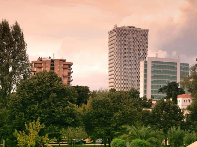 Tirana: Guided Bike Tour with Food and Drink Tastings - Exploring Tirana on Two Wheels and Tastes