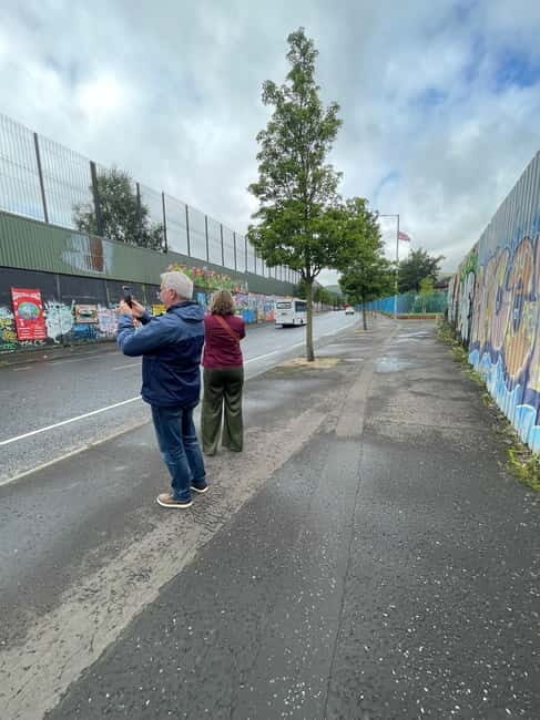 Titanic museum & Belfast peace walls tour 4 hours ticket inc - Key Points