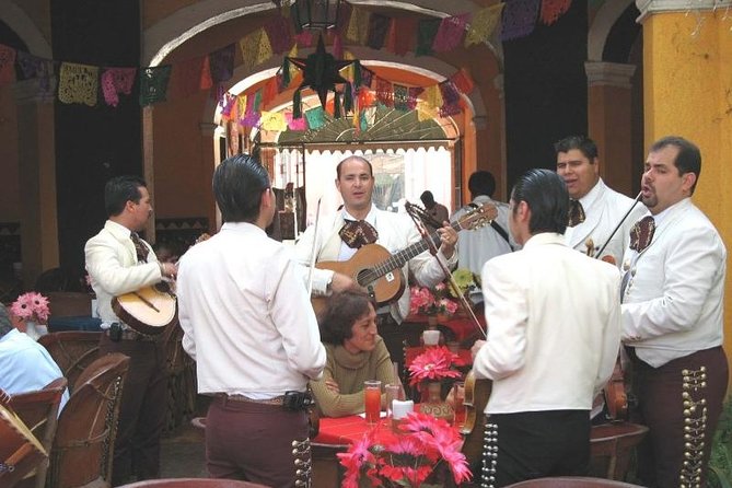 Tlaquepaque, Magical Town - Immerse in Local Culture