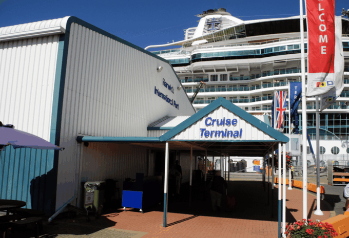 To/ From London Gatwick Airport to Harwich Cruise Port - Preparing for Your Transfer