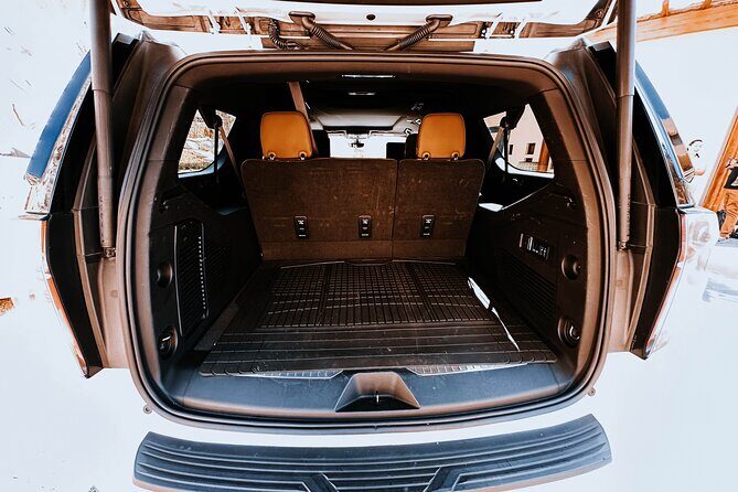 Todos Santos Airport Transfer from Los Cabos Airport- One-Way Suburban 5 pax - The Sum Up