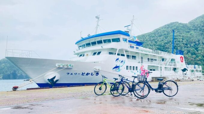 Tokashiki Island : Guided Cycling Tour 5h - Local Attractions and Wildlife