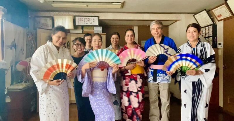 Tokyo: Authentic Japanese Dance Class, Kimono & Souvenirs - Local Craft Exploration