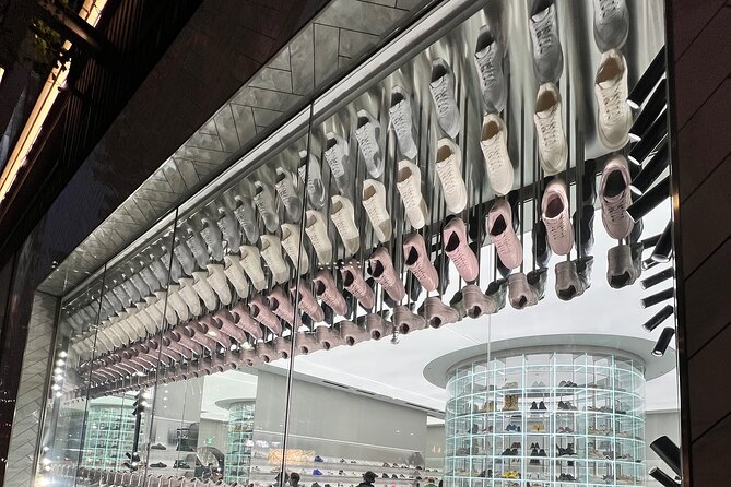 Tokyo City Walk Private Sightseeing Day Tour - Taking in the Local Culture and Cuisine