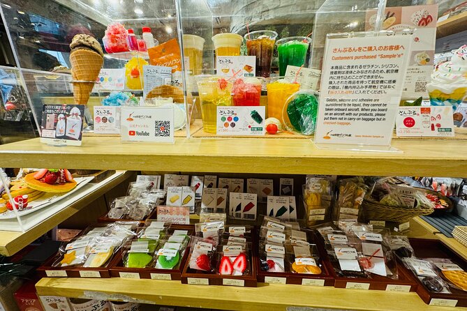 Tokyo: Food Sample Making in Asakusa - Host Response