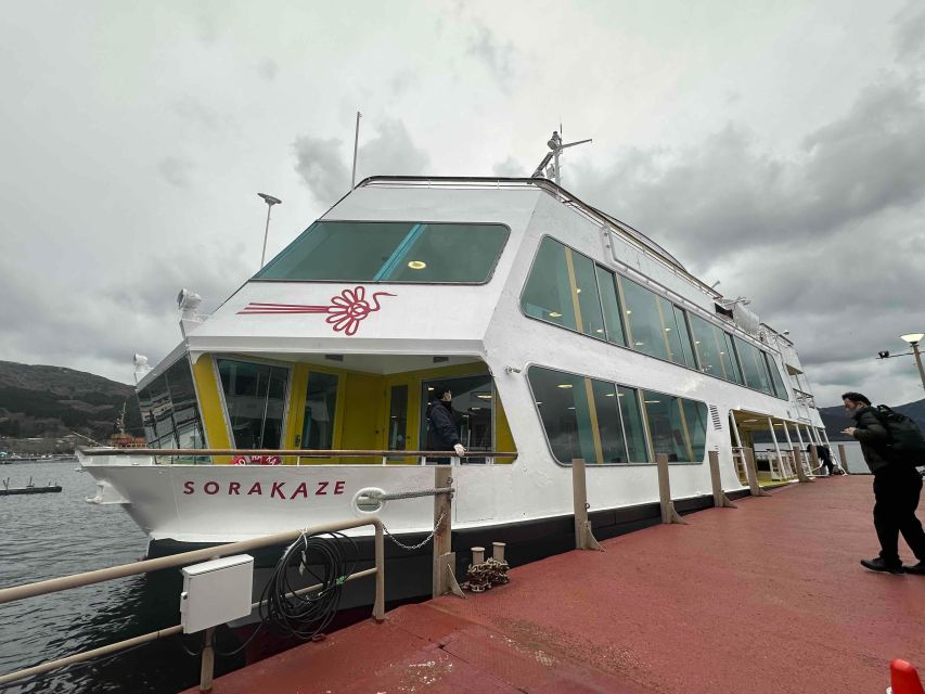 Tokyo: Hakone & Mt Fuji Area Guided Tour With Buffet Lunch - Hakone Lake Ashi Pleasure Boat