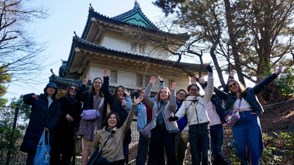 Tokyo: Imperial Palace History Walking Tour - Capturing Memorable Moments