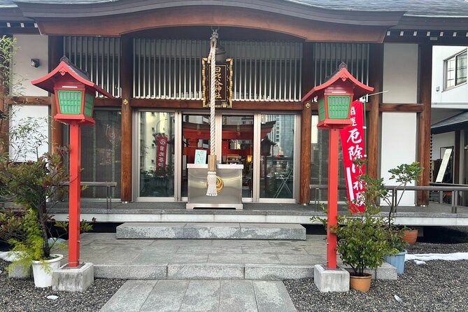 Tokyo: Japanese Garden and Surroundings Guided Walking Tour - Tour Duration and Pace