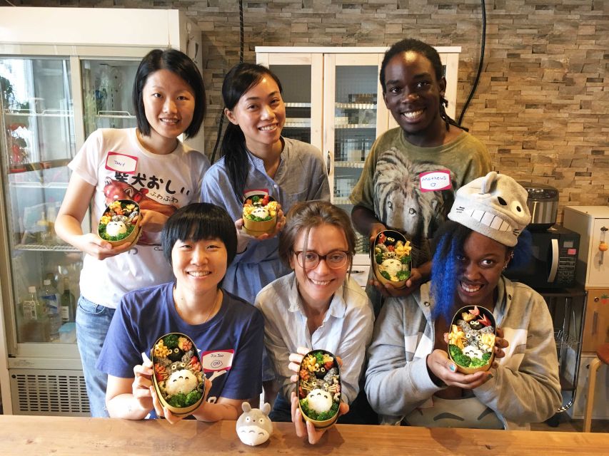 Tokyo: Making a Bento Box With Cute Character Look - Key Points