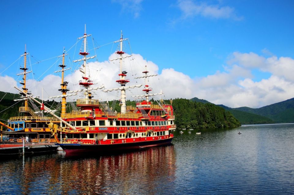 Tokyo: Mt. Fuji & Hakone Day Trip With Cable Car & Cruise - Riding the Hakone Ropeway