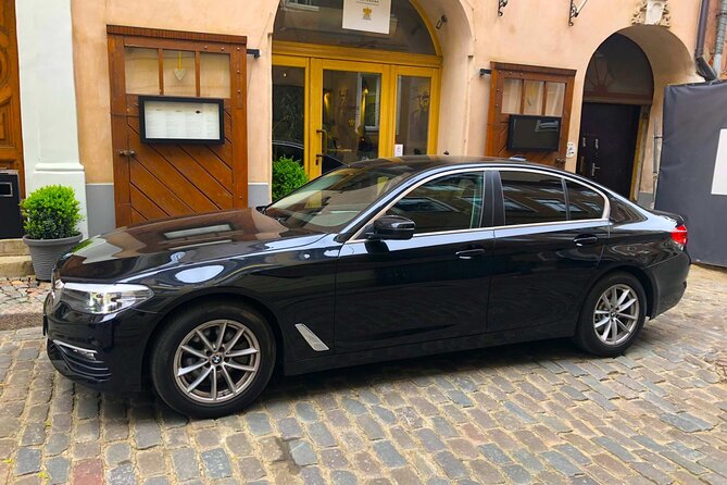 Tokyo: Private Transfer From Haneda Airport (HND) to Tokyo - Drop-off Location in Tokyo