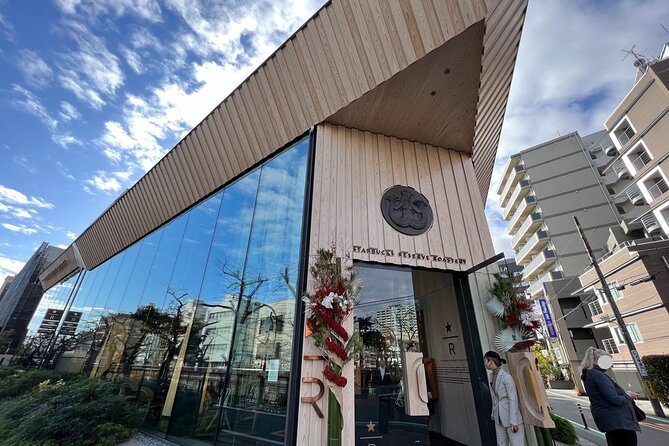 Tokyo: Taste the Downtown Atmosphere and Enjoy Japanese Culture - Taking in Japanese Culture