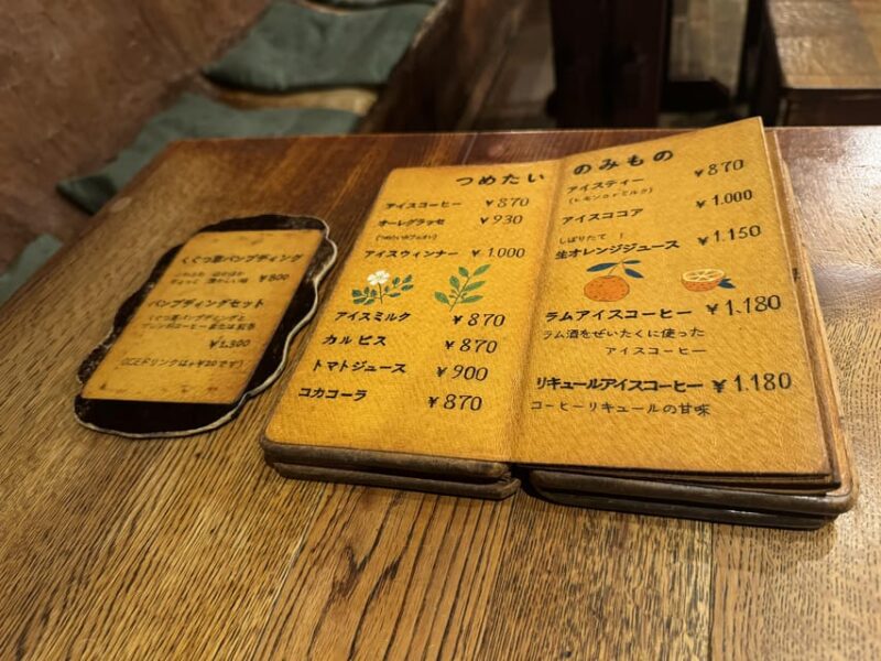 Tokyos Neighborhood Digs: Coffee, Records & Vintage Vibes - Vintage Shopping Highlights