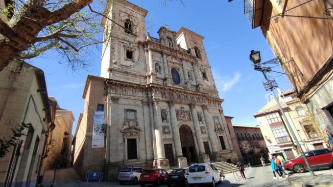 Toledo: Essential Monuments: Alcazar, Cathedral, Synagogue - Jewish Quarter