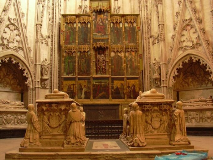 Toledo: Private Monuments Walking Tour With Monument Entry - Customer Feedback and Ratings