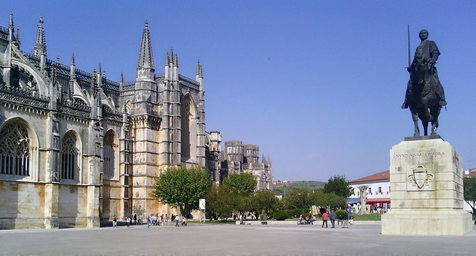 Tomar, Batalha and Alcobaça Private Tour - Architectural Beauty of the Castle and Convent